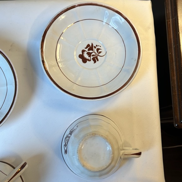 Tea Cups & Saucers / Tea Leaf Lustre / Morning Glory Pattern / Tunstall - Picture 7 of 8